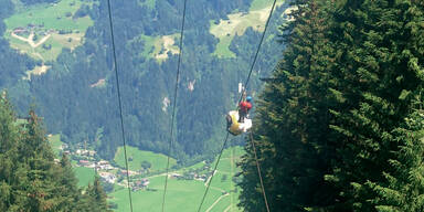 Paragleiter bei Unfall in Vorarlberg schwer verletzt