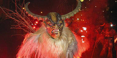 Krampus- und Perchtenläufe in Tirol