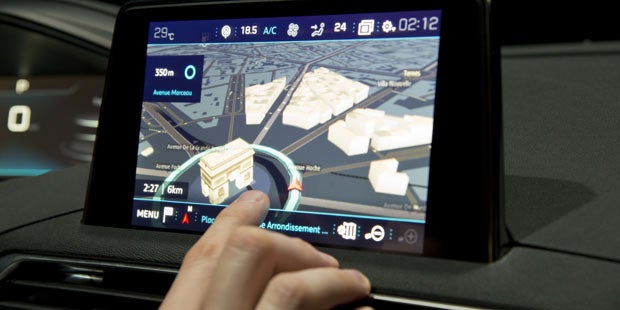 Peugeot zeigt neues Hightech-Cockpit