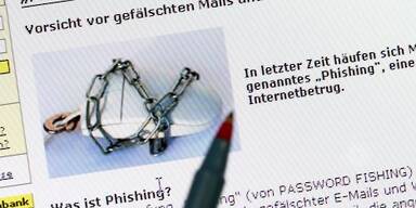 Phishing-Seiten wollen an private Daten kommen