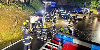 Ein Toter und fünf Verletzte bei Busunfall in der Steiermark