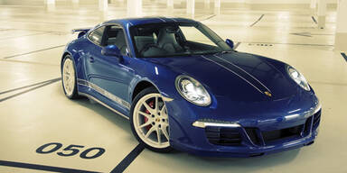 Porsche baut 911er im Facebook-Look
