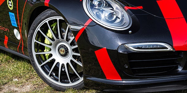 Edo möbelt den Porsche 911 Turbo auf