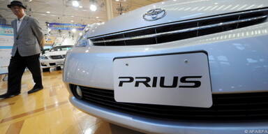 Prius startet in der Plug-In-Version