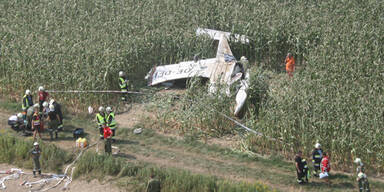 Unterhaus-Kicker überlebt Flugzeug-Crash