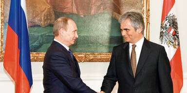 Putin besucht Fischer und Faymann
