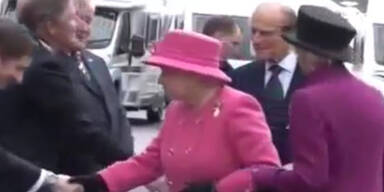 Queen Elizabeth II. aus Krankenhaus entlassen