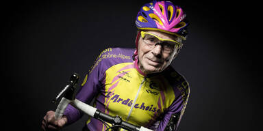 Nach Rennrad-Rekord: 105-Jähriger gibt weiter Vollgas