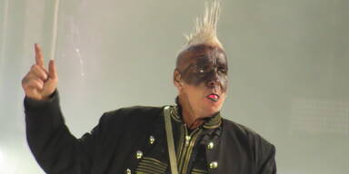 Lindemann zeigt seinen Gegnern jetzt die ‘‘Zunge‘‘