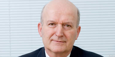 Roland Lacher will Amt bis April 2010 ausüben