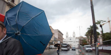 Verheerendes Unwetter in Rom: 1 Toter