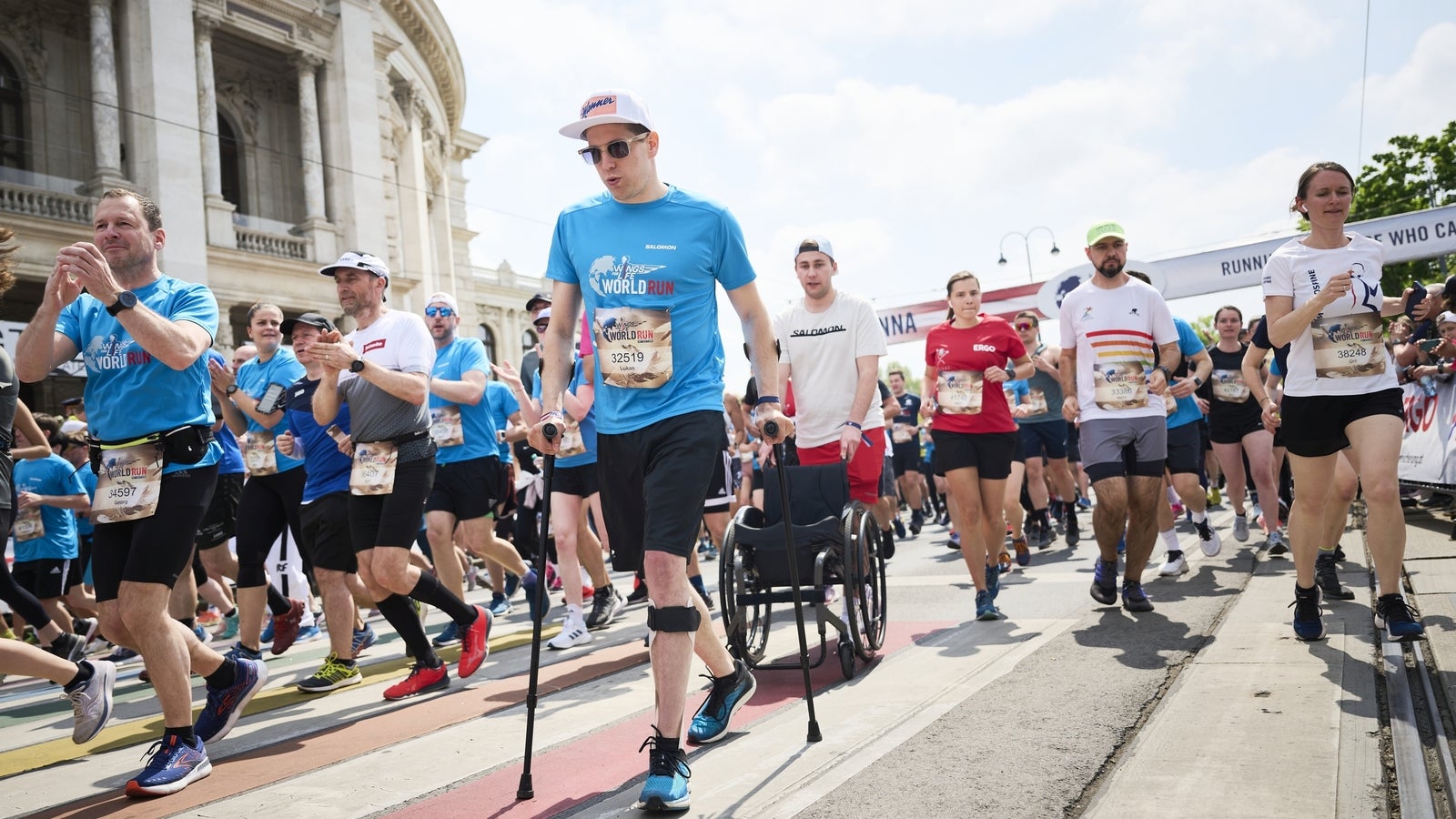 Wings for Life World Run Ausstellung im Hangar7 in Salzburg oe24.at