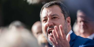 Italiens Verkehrsminister Matteo Salvini besuchte am Montag die Brennergrenze
