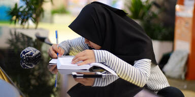 Schülerin Hijab