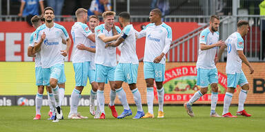 Schalke feiert ersten Sieg in 2. Liga
