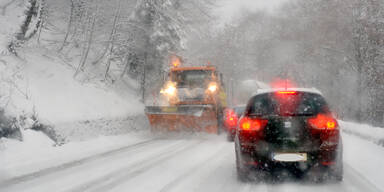 Schnee: Unfälle im Minutentakt