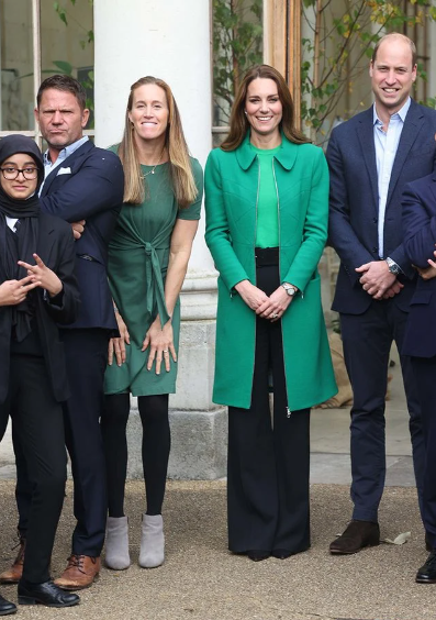 Diese Hose zaubert extra lange Beine