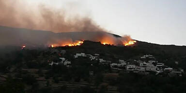 Griechenland: Heftige Waldbrände auf Chios