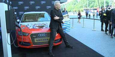 Gaultier präsentiert das Life Ball-Auto