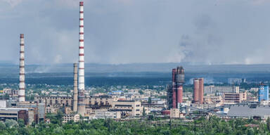 Russen beschießen Chemiefabrik in Sjewjerodonezk