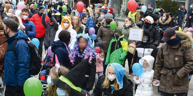 Skandal um Corona-Demos mit Kindern: Heute Mega-Protest in Wien