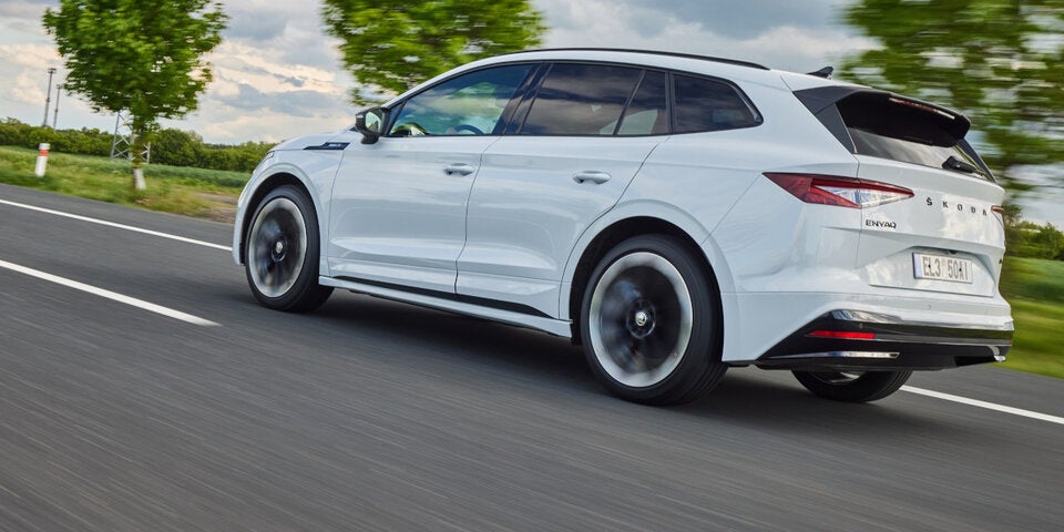 Skoda Enyaq iV: Sportline & Allradmodell starten