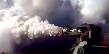 Nebelmaschine produziert Rauch wie Vulkan