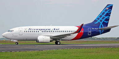 Boeing 737 in Indonesien verschwunden - Trümmer gefunden