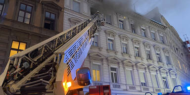 Dramatische Rettung bei Zimmerbrand in Wien