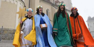 Sternsinger aus der Salesianerpfarre Amstetten Herz Jesu "on tour". 