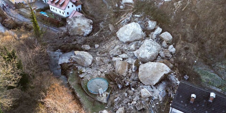 Nach Felssturz in Steyr bleiben Häuser unbewohnbar