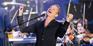Sting: Greatest Hits  mit großem Orchester