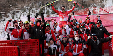 GOLD! Strolz triumphiert in der Alpinen Kombi