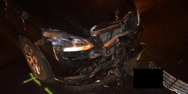Nach Crash: Taxler fuhr mit kaputtem Auto davon