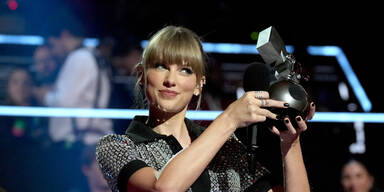 Taylor Swift räumt bei den MTV EMAs ab