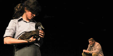"The Wild Duck" bei den Festwochen: Simon Stone schreibt Ibsen neu