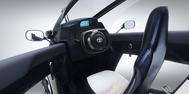Toyota i-Road: Cityflitzer der Zukunft