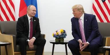 Buch enthüllt: Trump soll jahrzehntelang russisches Werkzeug gewesen sein
