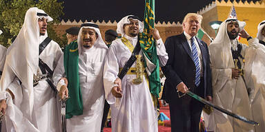 Trump_Saudis.jpg