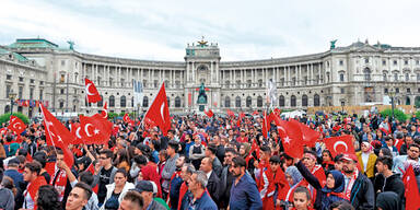 Politik geht gegen Türkei-Demos vor