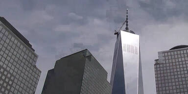 One World Trade Center heult im Wind