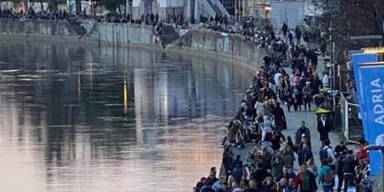 Keine Masken, kein Abstand: Wiener feiern Party am Donaukanal