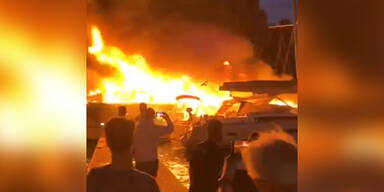 Millionenschaden: Brand zerstört mehrere Luxusyachten in kroatischem Hafen