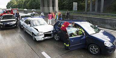 Massen-Crash auf A1-Westautobahn