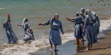 Imam provoziert mit Foto badender Nonnen