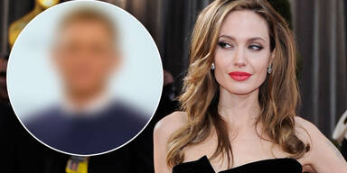 Angelina Jolie flirtet mit IHM fremd