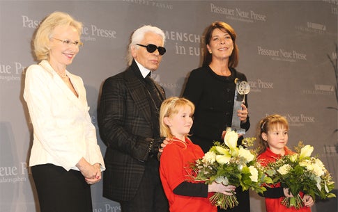 Lagerfeld & Caroline zu Gast bei Verlegerin