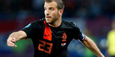 Van der Vaart Teamkollege von Scharner