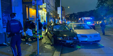 Auto fährt in Wien gegen Fußgänger: Fünf Verletzte