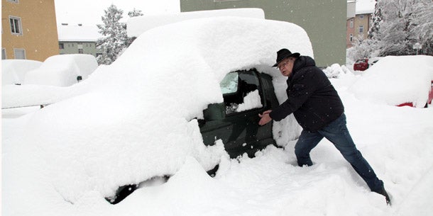 4 Tote bei Schneechaos in Österreich